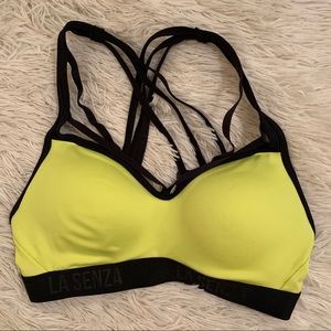 ✨NWT✨ LA SENZA SPORTS BRA